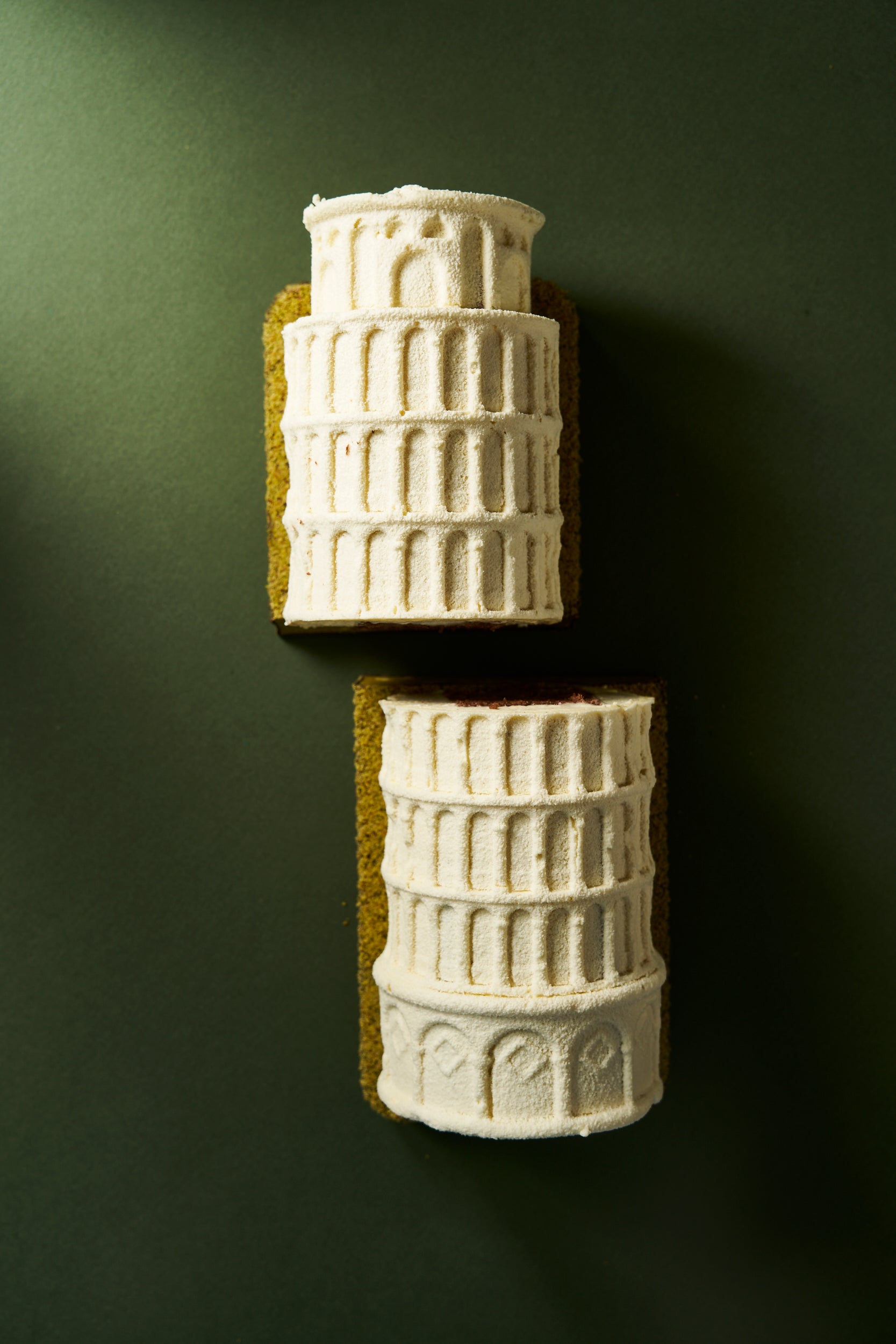 Tour de Pise - Bûche Tiramisu Signature