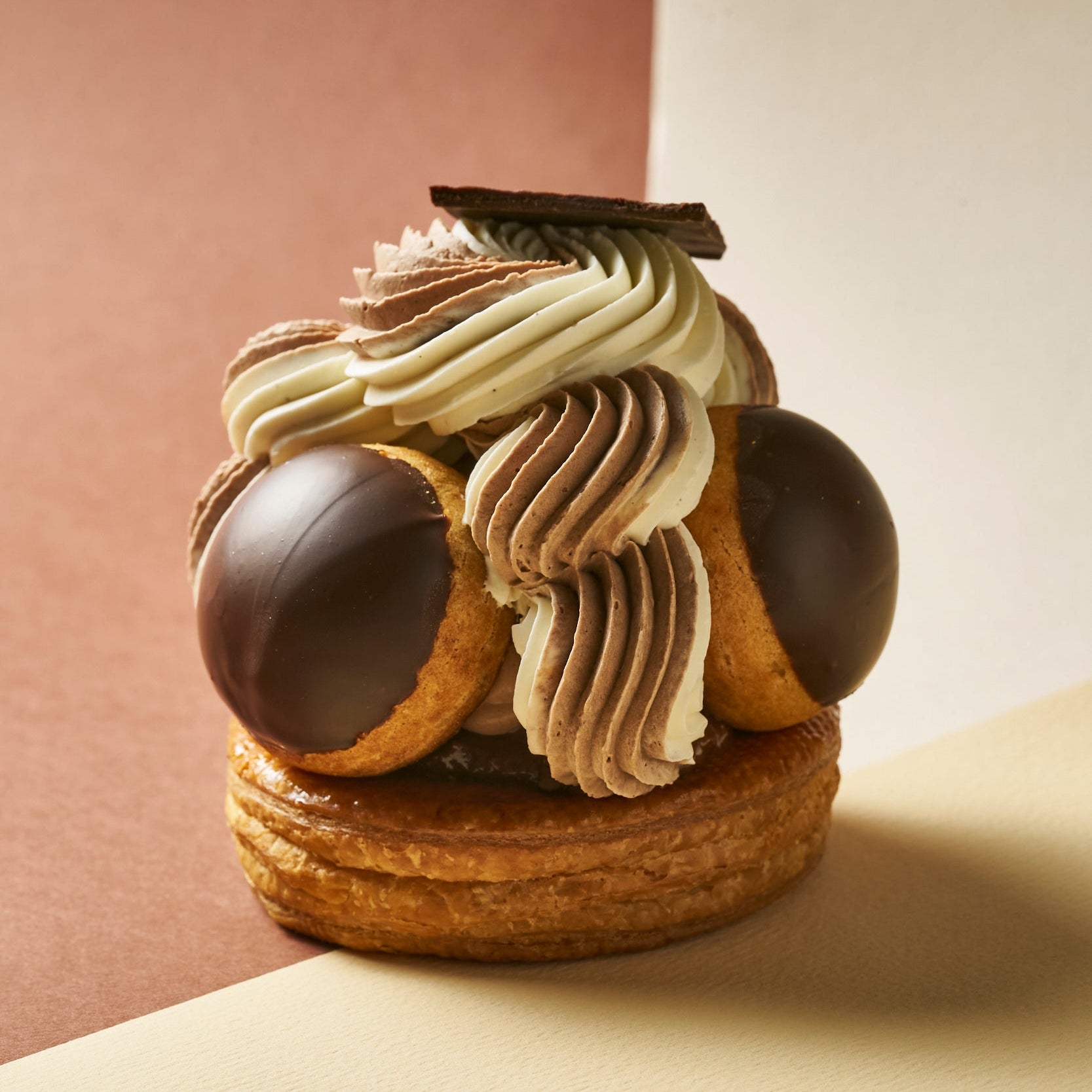 Saint Honoré Trois Chocolats